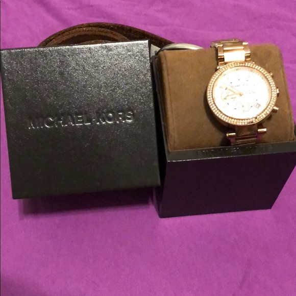 Michael Kors Accessories - Michael Kors watch in a box ( new battery )